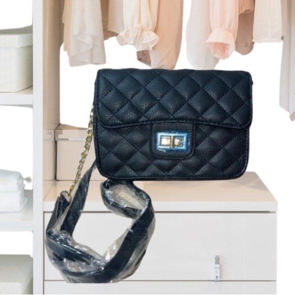 Quilted Faux Leather Turlock Purse W/Gold-tone Chain Accents, NWOT - Picture 6 of 8